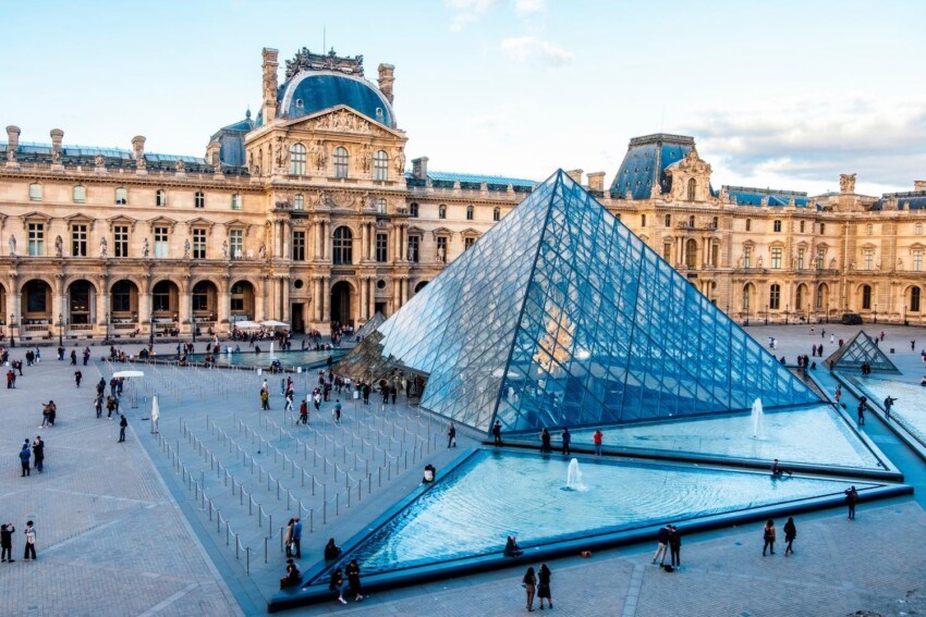 Một năm đầy sóng gió đối với Bảo tàng Louvre - ảnh 1