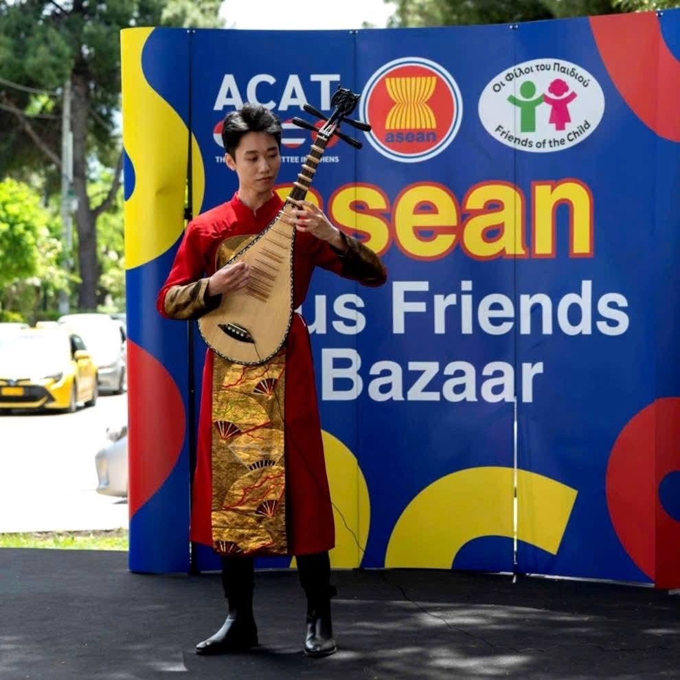  Lan toả văn hoá Việt Nam tại Hội chợ từ thiện ASEAN lần thứ 4 tại Hy Lạp - ảnh 2
