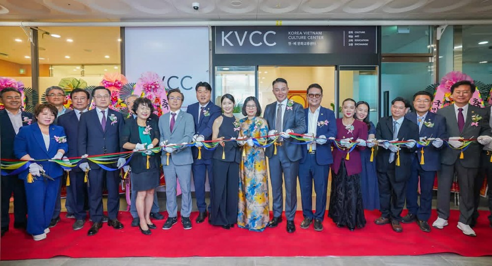 Văn hóa, nghệ thuật vun đắp nhịp cầu hữu nghị Việt Nam - Hàn Quốc - ảnh 1