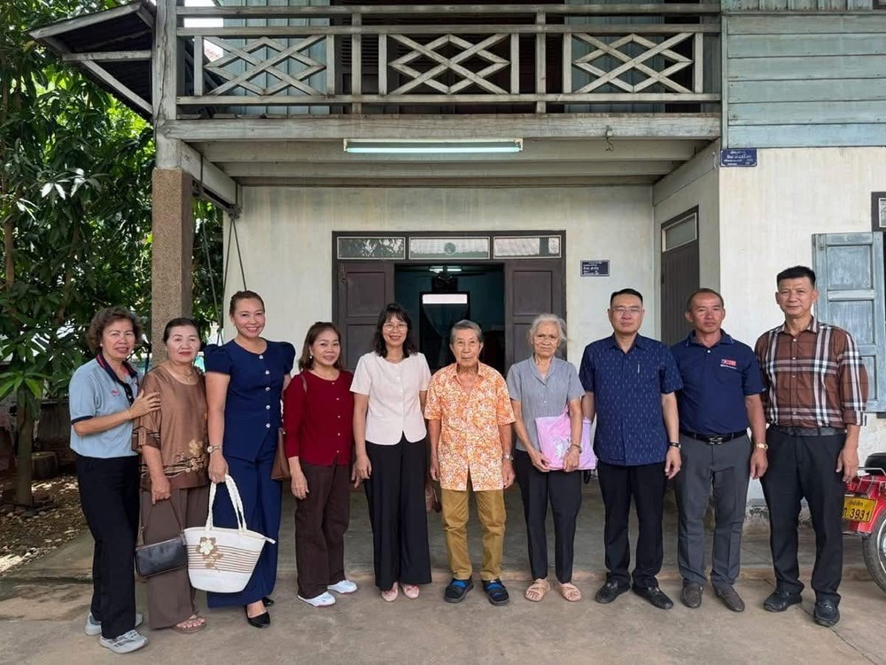 Lan tỏa nghĩa tình “Đền ơn đáp nghĩa” tại Lào - ảnh 1