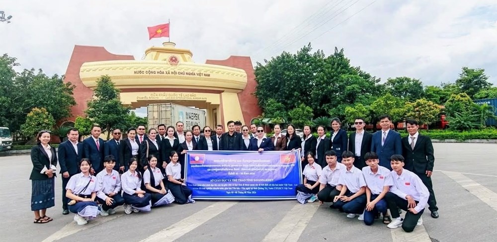 Việt Nam – Lào: Kết nối mạch nguồn lịch sử, vun đắp tương lai - ảnh 1