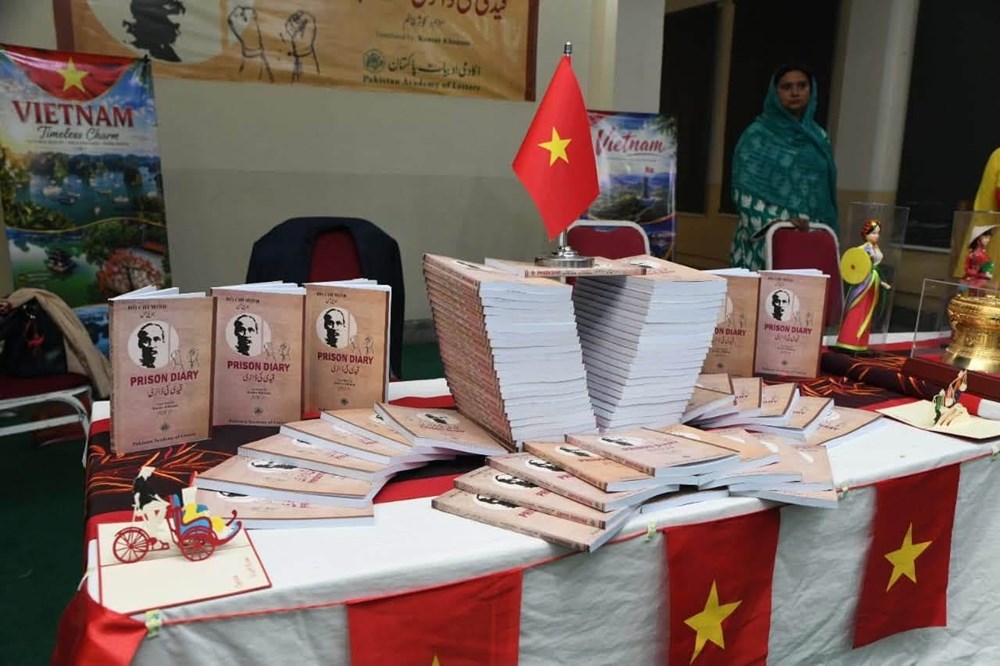 “Nhật ký trong tù” đến với độc giả Pakistan bằng tiếng Urdu - ảnh 2