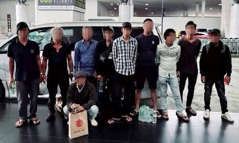 Kịp thời hỗ trợ 10 ngư dân Việt Nam tại Malaysia về nước an toàn - ảnh 1