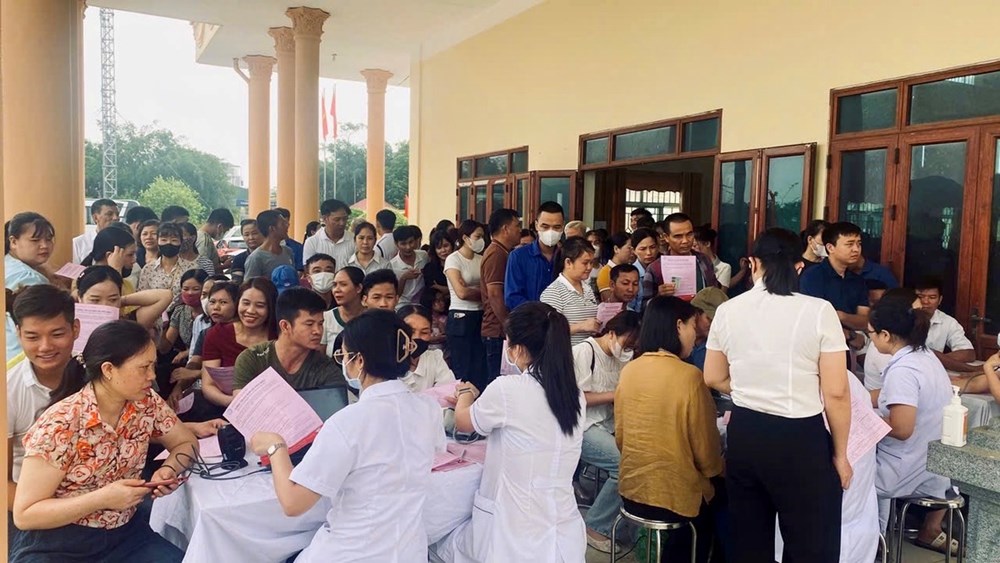 Chương trình “Giọt hồng Gia Trấn” có 331 người tham gia hiến máu - ảnh 1
