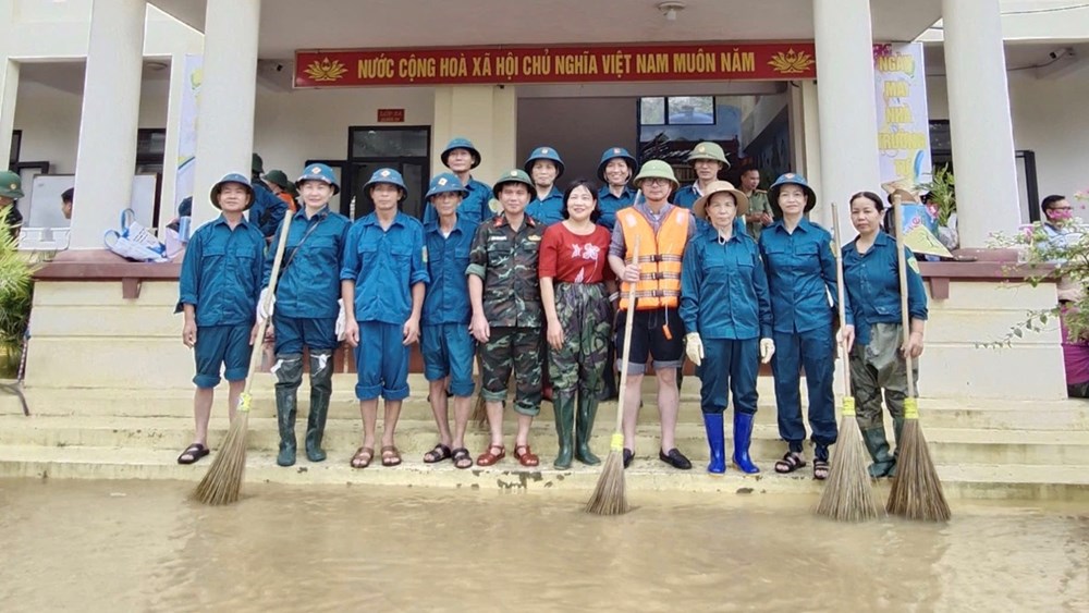 Vượt khó sau lũ lụt cho ngày tựu trường - ảnh 6