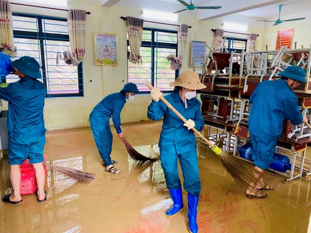 Vượt khó sau lũ lụt cho ngày tựu trường - ảnh 4