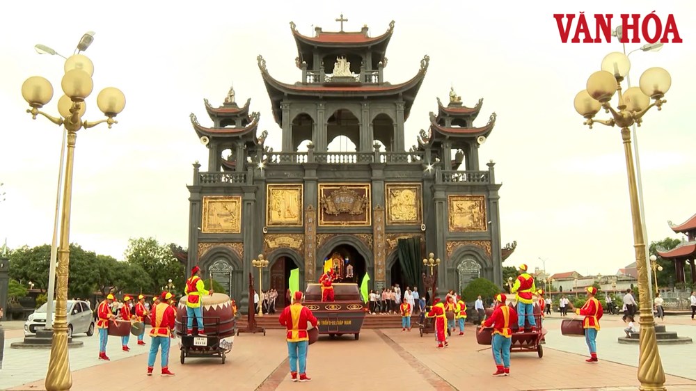 Hàng thập kỷ gìn giữ nét đẹp văn hóa của người dân làng biển - ảnh 2