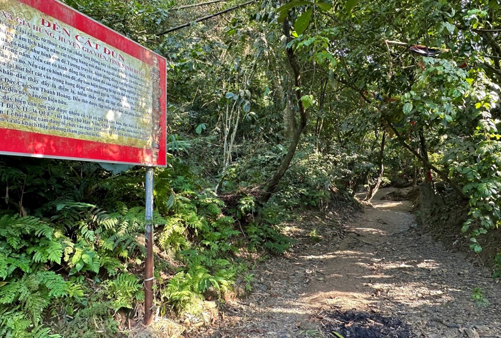 Bí ẩn “vũ điệu” của cát ở hang Cát Đùn tại Ninh Bình - ảnh 1