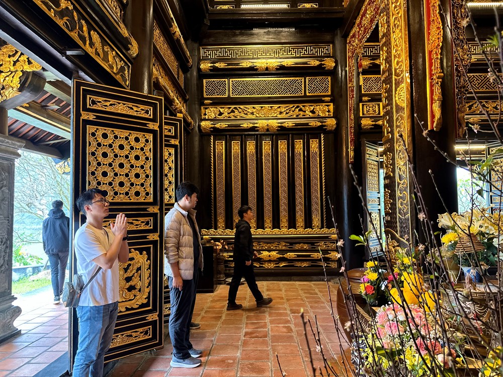 Không phải tiệm vàng, đây mới là nơi người dân Ninh Bình “tìm may” ngày Thần tài - ảnh 4