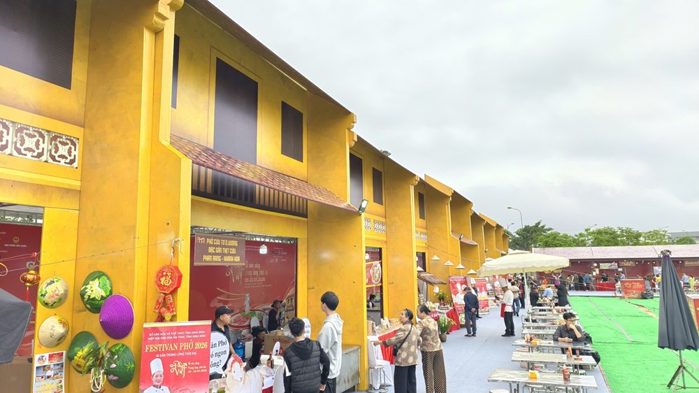 Hàng nghìn người đổ về Festival Phở ở Ninh Bình - ảnh 9