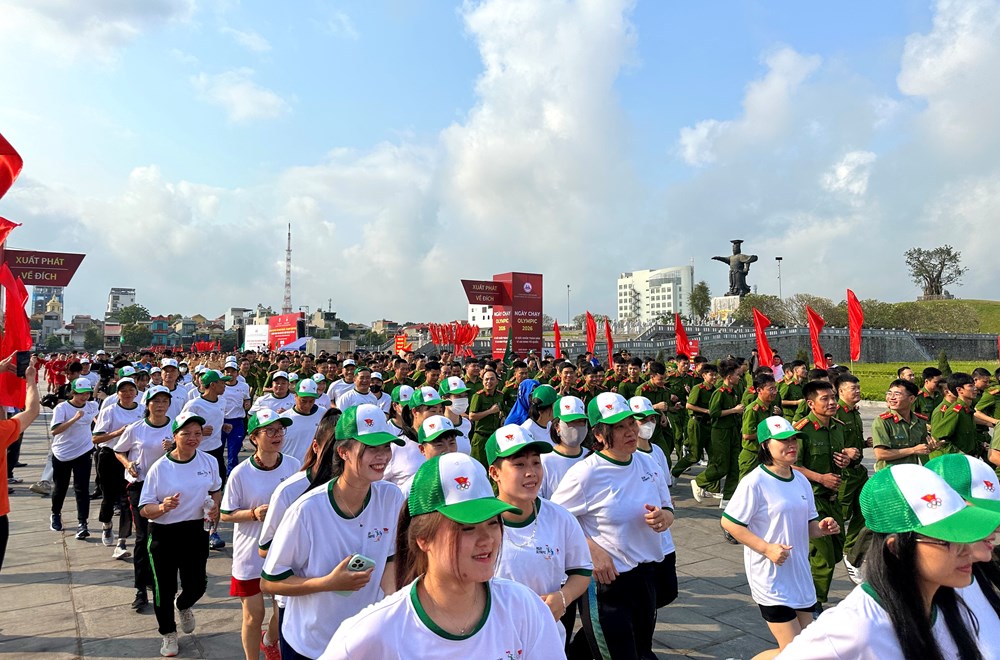 Ninh Bình: Trên 4.000 người hào hứng tham dự Ngày chạy Olympic 2026 - ảnh 2