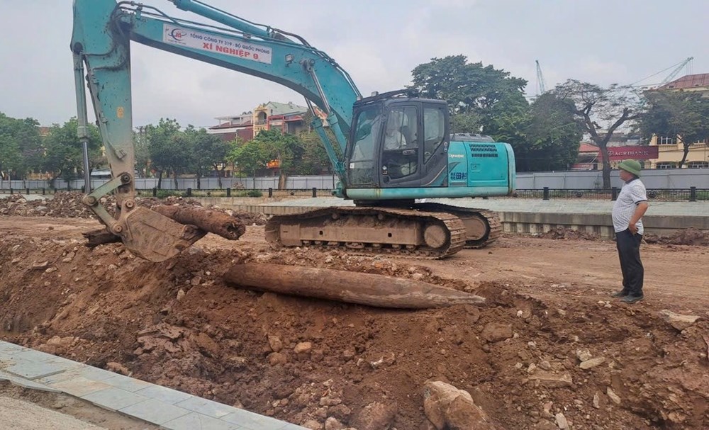 Ninh Bình: Phát lộ 3 cọc gỗ cổ, nghi vấn trận địa phòng thủ thời Trần - ảnh 2