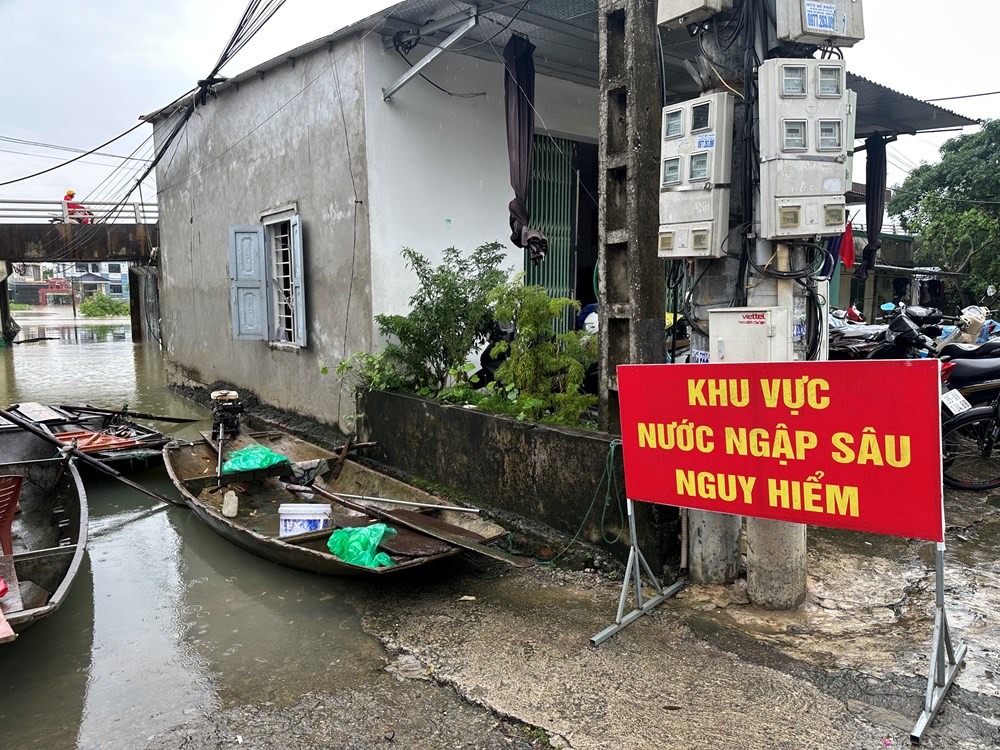 Ninh Bình: Nhiều khu vực bị ngập do mưa lũ - ảnh 2