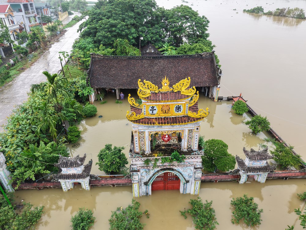 Ninh Bình: Nhiều khu vực bị ngập do mưa lũ - ảnh 7