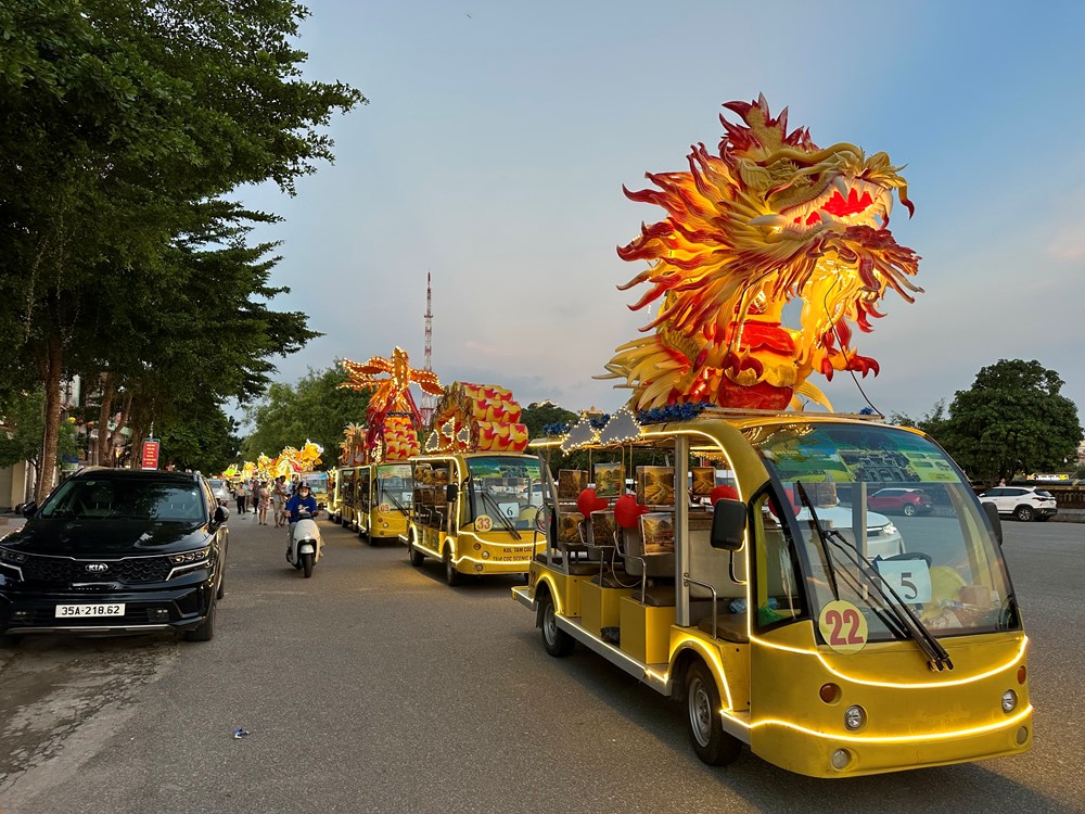 Ninh Bình: Rộn rã Trung thu với 12.000 suất ăn miễn phí cho các em nhỏ - ảnh 7