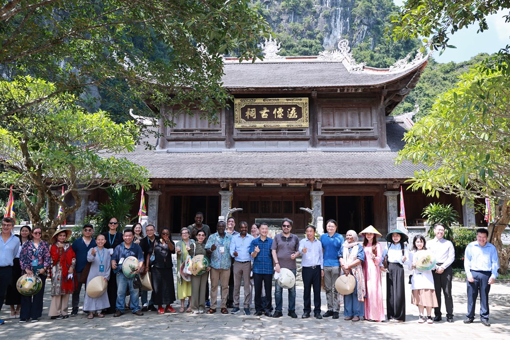 Giám đốc Trung tâm Di sản Thế giới UNESCO: Việt Nam tự hào khi “sở hữu” Di sản Tràng An - ảnh 3