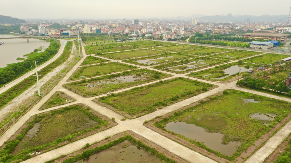 Ninh Bình: Đưa khu “đất vàng” bỏ hoang gần 15 năm vào đấu giá - ảnh 2