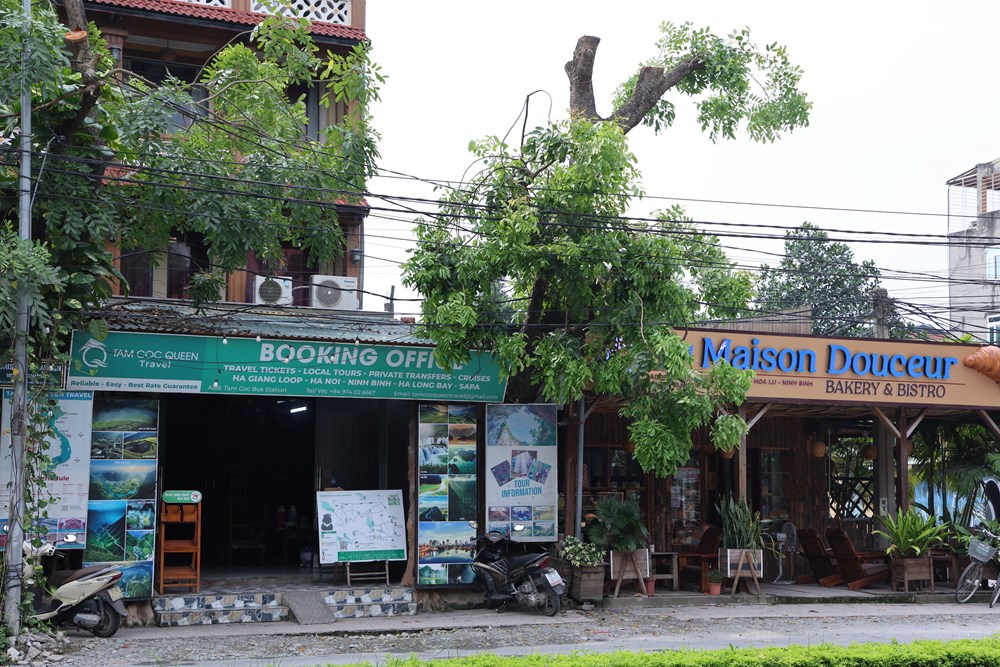 Ninh Bình: Loạn biển quảng cáo tiếng nước ngoài tại Tam Cốc - ảnh 5