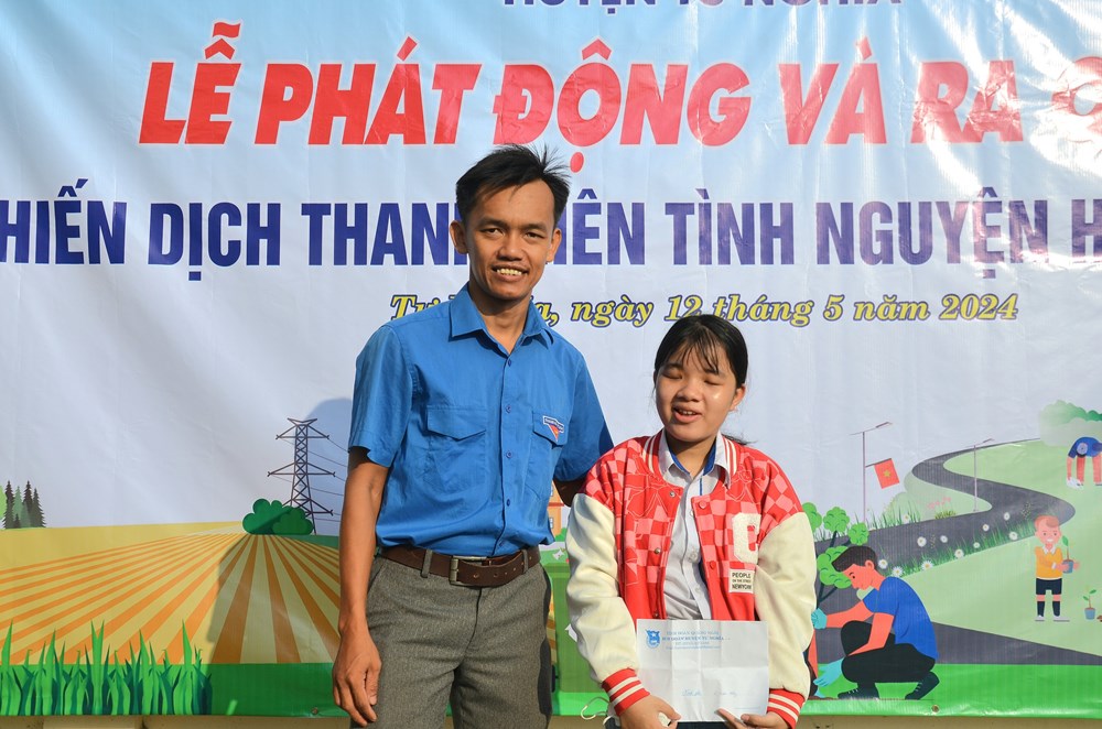 Tư Nghĩa: Phát huy sức trẻ chăm lo gia đình chính sách và hộ nghèo - ảnh 5