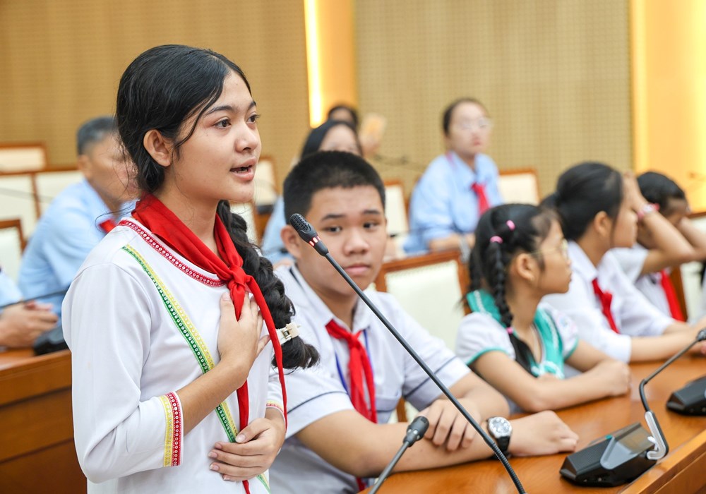 Trẻ em cần được bảo vệ trên không gian mạng - ảnh 2