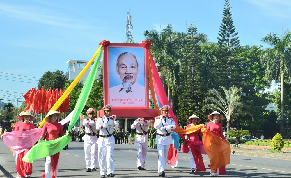 Quảng Ngãi ra mắt lực lượng tham gia bảo vệ an ninh, trật tự ở cơ sở - ảnh 2