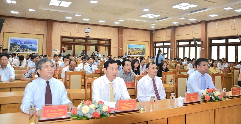 Quảng Ngãi phát động thi đua cao điểm chào mừng 50 năm giải phóng - ảnh 1