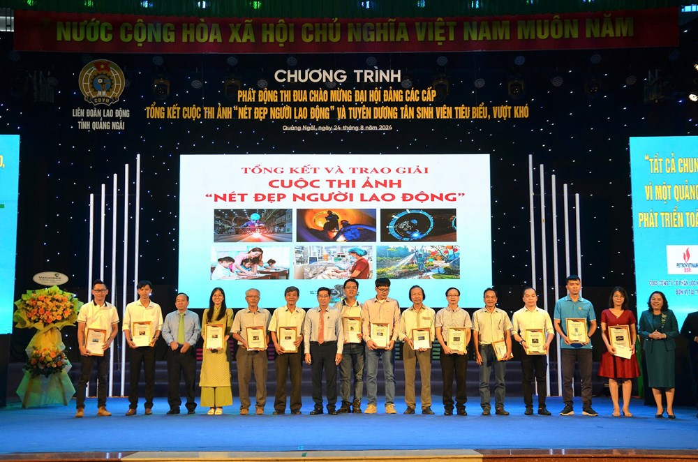 Trao giải cuộc thi ảnh “Nét đẹp người lao động” - ảnh 3