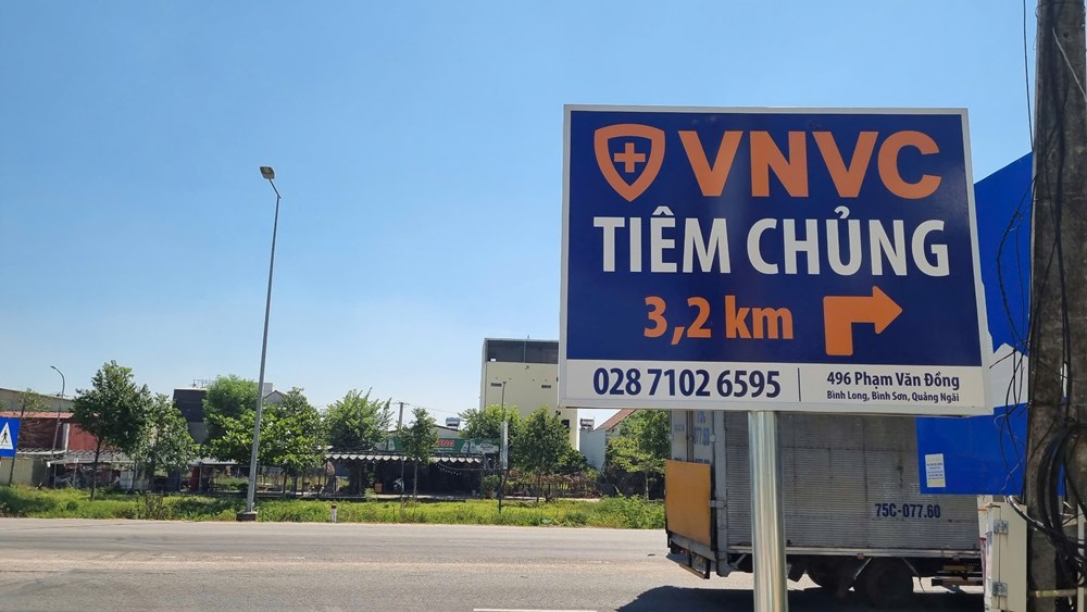 Phát hiện thêm biển quảng cáo VNVC chưa được cấp phép - ảnh 2