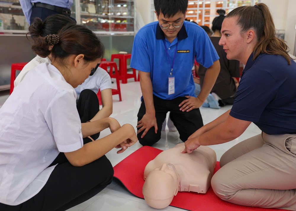 Sôi nổi hoạt động trong khuôn khổ Chương trình Đối tác Thái Bình Dương và Thiên thần Thái Bình Dương - ảnh 2