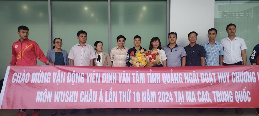 Đón VĐV Đinh Văn Tâm đoạt HCV tại Giải vô địch Wushu châu Á - ảnh 1