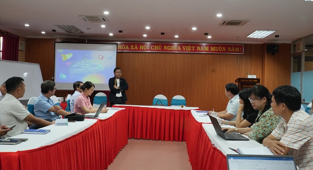 Bồi dưỡng “Kỹ năng sản xuất và phát triển nội dung báo chí ứng dụng AI” - ảnh 2