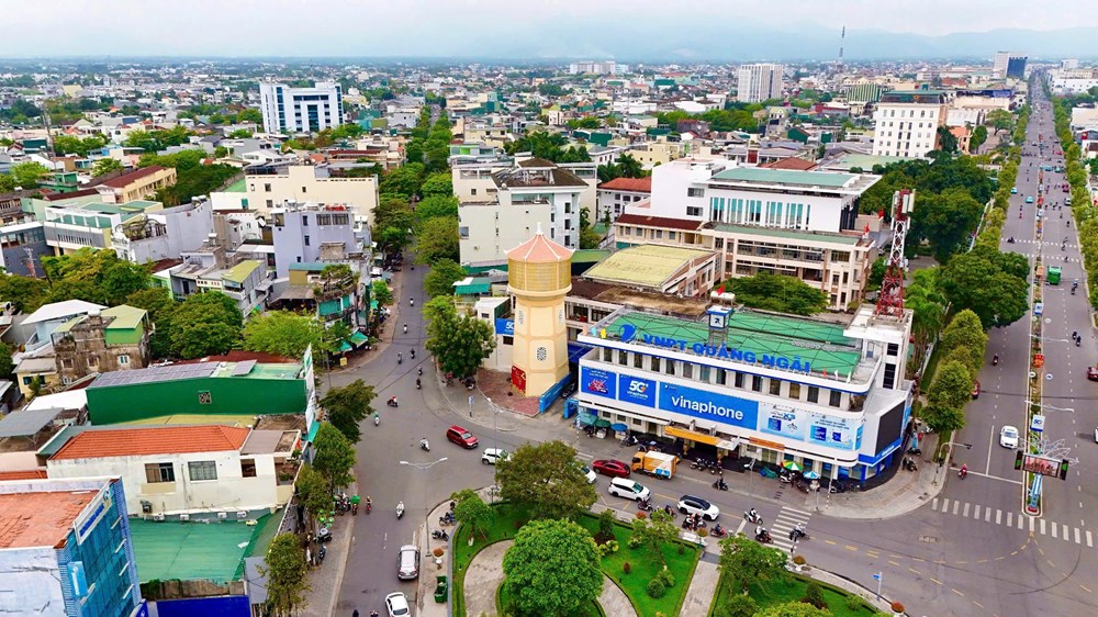 Hỗ trợ 2 triệu đồng/tháng tiền thuê nhà cho cán bộ tỉnh Kon Tum đến Quảng Ngãi làm việc - ảnh 1
