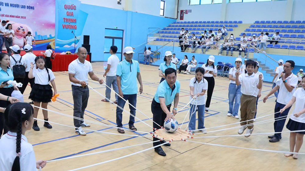 Ngày hội văn hóa Gia đình công nhân, viên chức và người lao động Quảng Ngãi - ảnh 1