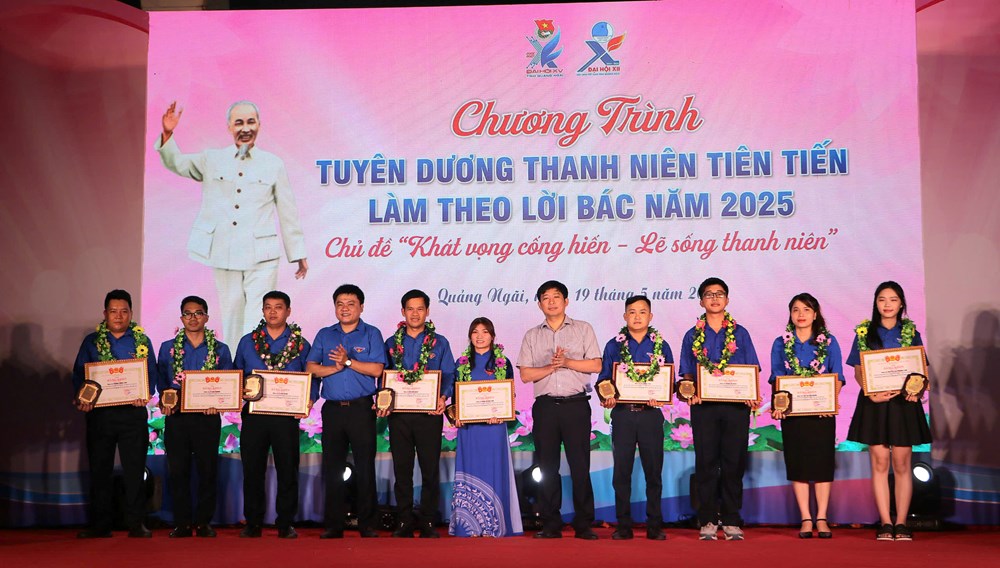 Quảng Ngãi tuyên dương Thanh niên tiên tiến làm theo lời Bác - ảnh 1