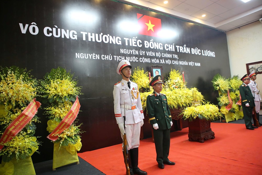 Lễ truy điệu nguyên Chủ tịch nước Trần Đức Lương tại quê nhà Quảng Ngãi - ảnh 1
