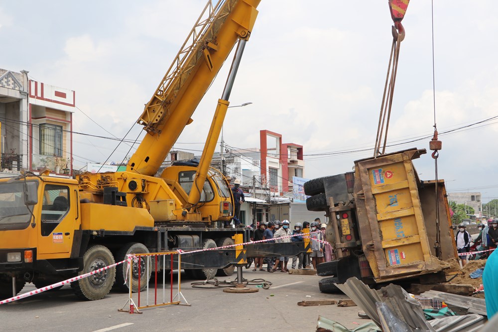 Báo cáo nhanh liên quan vụ TNGT nghiêm trọng xảy ra tại Quảng Ngãi - ảnh 2