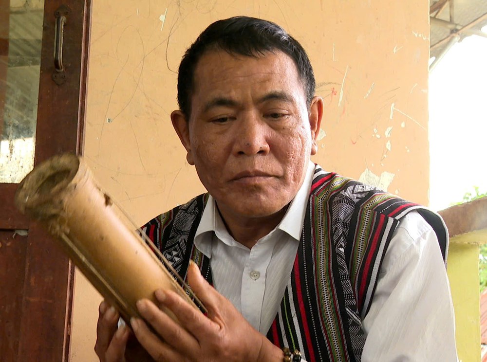 Tâm huyết với truyền thống văn hóa dân tộc Hrê - ảnh 2