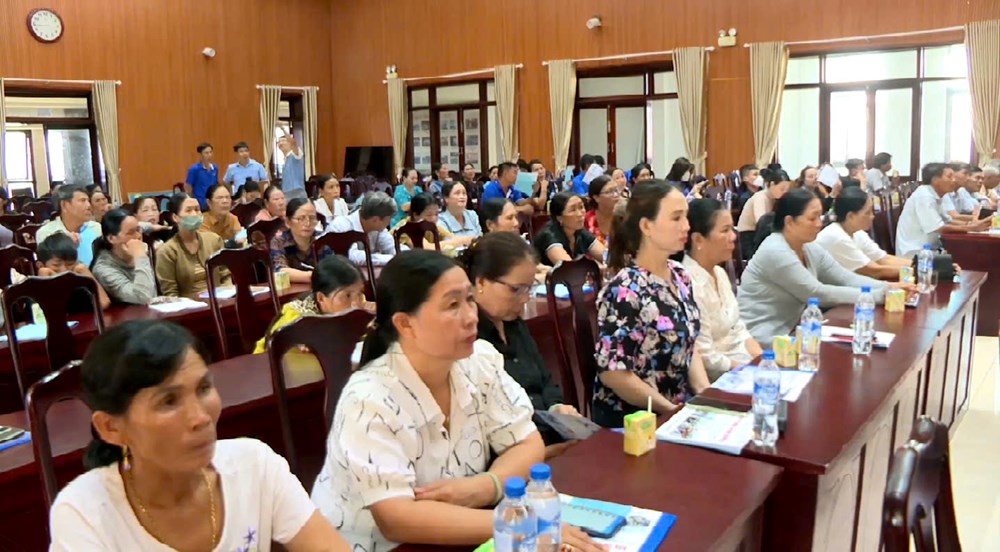 Lý Sơn chú trọng công tác đào tạo, định hướng nghề nghiệp - ảnh 2
