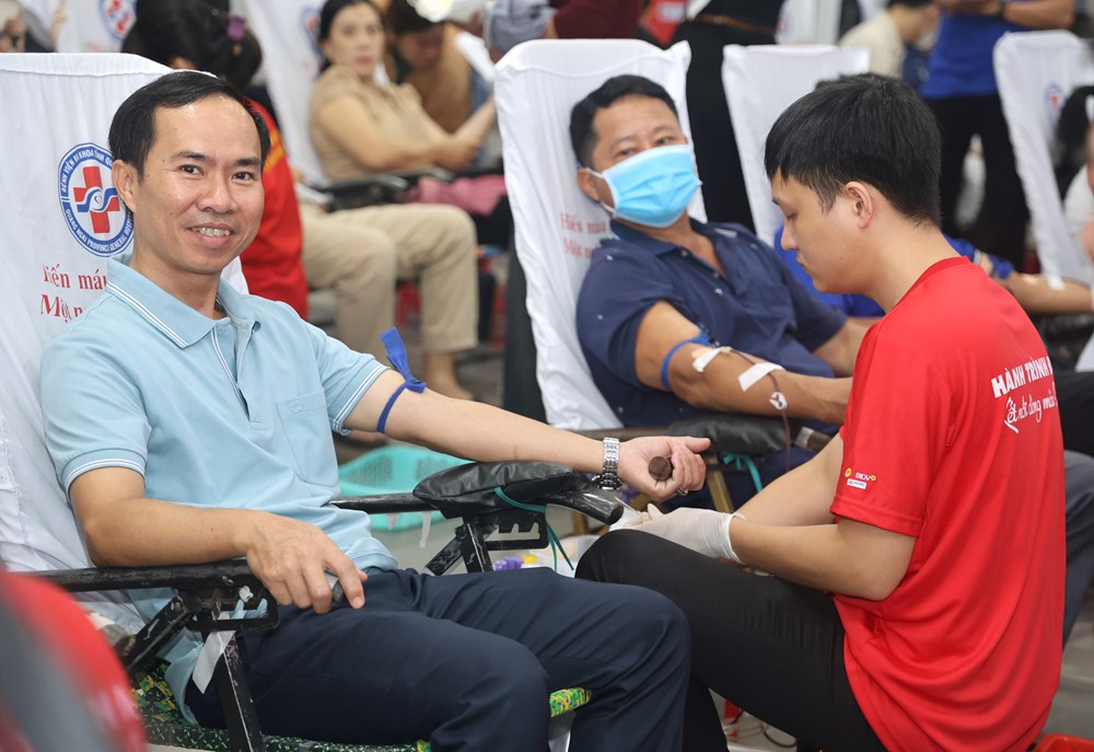 Chương trình “Hành trình đỏ - Kết nối dòng máu Việt” tại Quảng Ngãi - ảnh 3