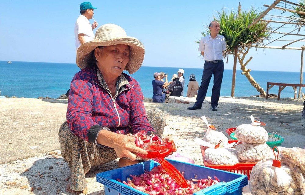 Lý Sơn phát triển du lịch cộng đồng, tạo việc làm ổn định cho người dân - ảnh 3