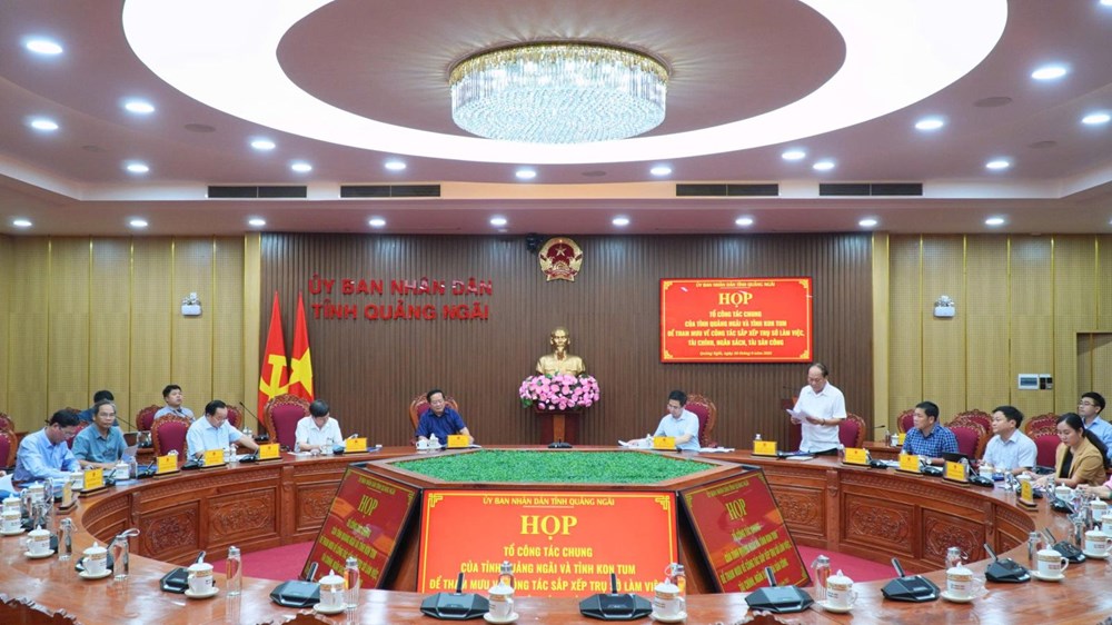 Quảng Ngãi - Kon Tum họp bàn sắp xếp trụ sở, tài chính, ngân sách, tài sản công - ảnh 1