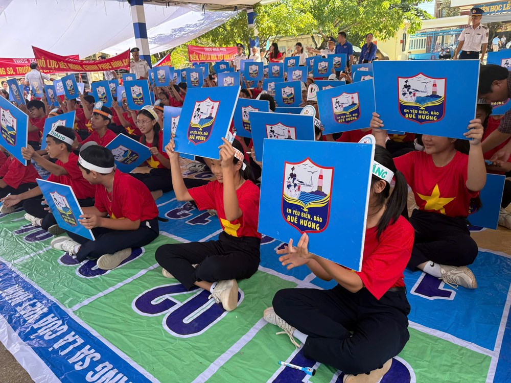Sôi nổi Cuộc thi “Em yêu biển, đảo quê hương” - ảnh 1