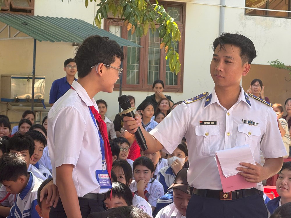 Sôi nổi Cuộc thi “Em yêu biển, đảo quê hương” - ảnh 2