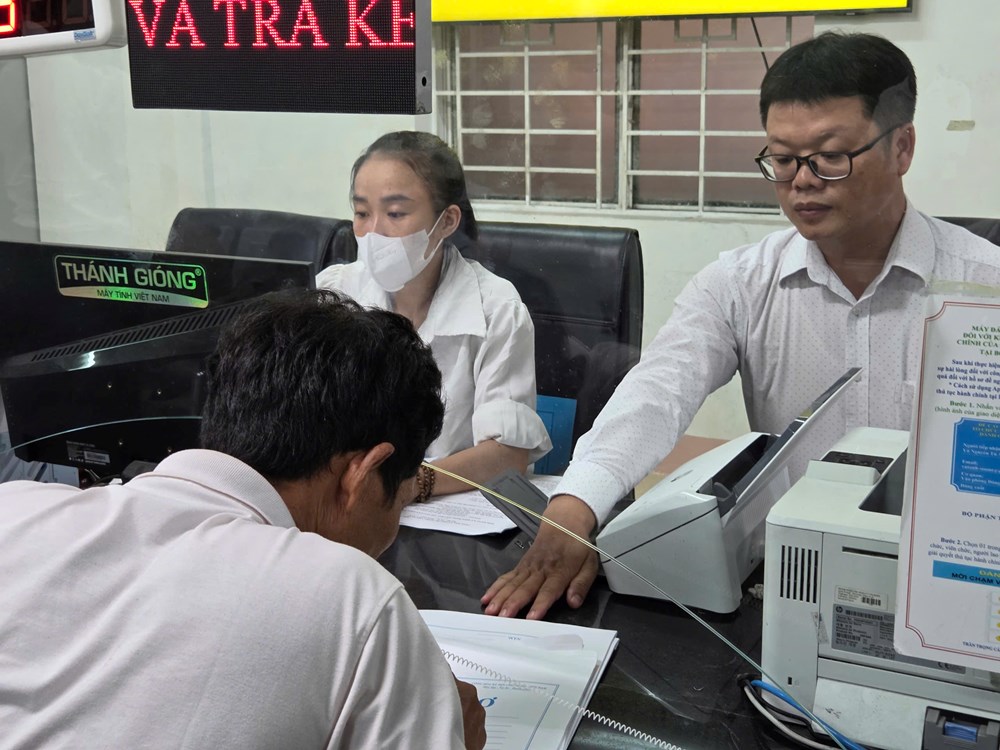 Quảng Ngãi hoàn tất cấp phát gần 12 nghìn chữ ký số - ảnh 1