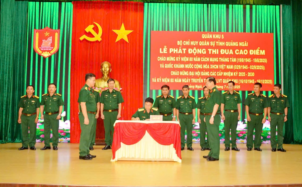 Phát động đợt thi đua cao điểm chào mừng các ngày lễ lớn và sự kiện chính trị trọng đại - ảnh 2