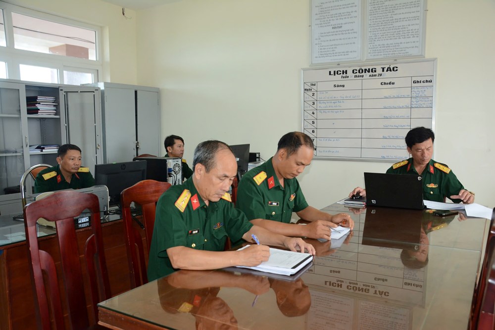 Lực lượng quân sự địa phương hoạt động hiệu quả sau sáp nhập - ảnh 1