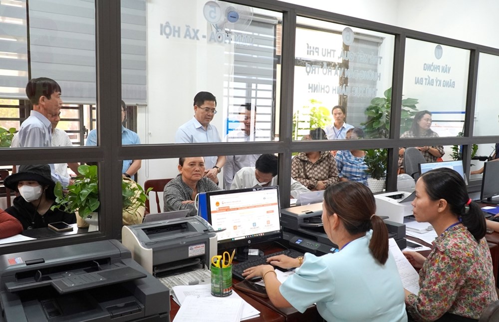 Bộ máy chính quyền mới vận hành ổn định, phục vụ nhân dân tốt hơn - ảnh 3
