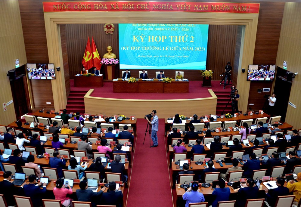 Thông qua Nghị quyết hỗ trợ nhà ở, đi lại cho cán bộ sau sáp nhập tỉnh - ảnh 1