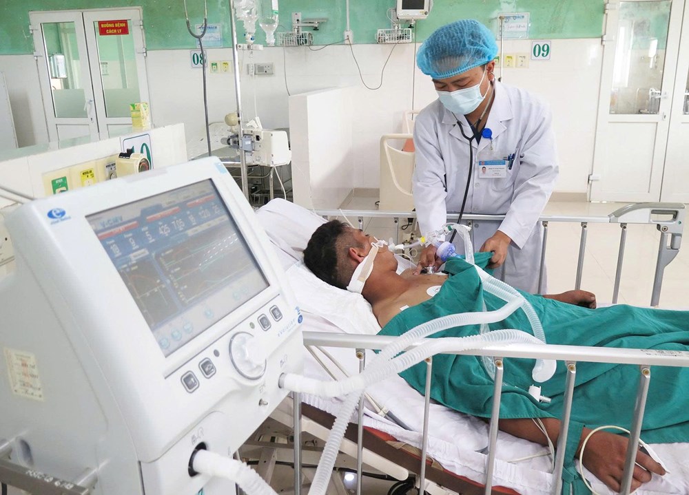 Cấp cứu thành công ca ngộ độc botulinum do ăn cá muối chua - ảnh 1