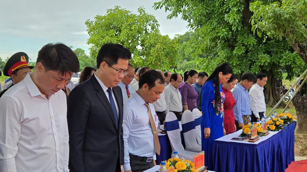 Lễ tưởng niệm 140 năm ngày mất chí sĩ yêu nước Lê Trung Đình - ảnh 1
